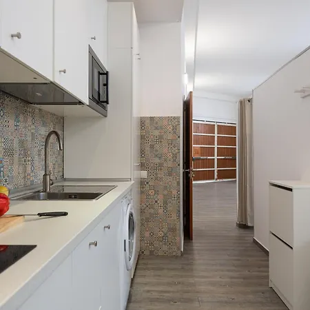 Semesterbostad Car-loft Next To Cathedral