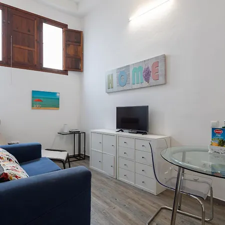 Car-loft Next To Cathedral Semesterbostad *